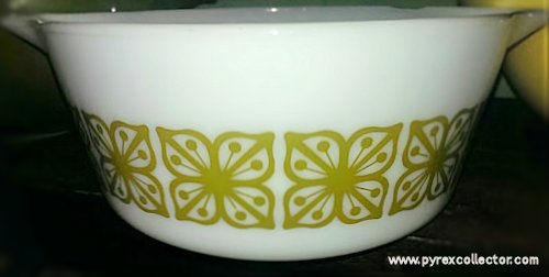 VERDE CINDERELLA PYREX Mixing Bowl Set -  in 2023