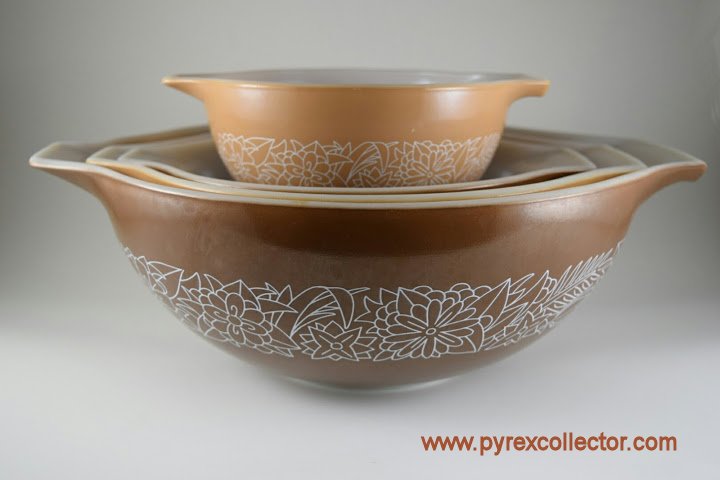 Pyrex Woodland Brown Floral 403 Mixing Bowl Kitchen Glass Dish