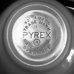 Pyrex TM backstamp 1950s.